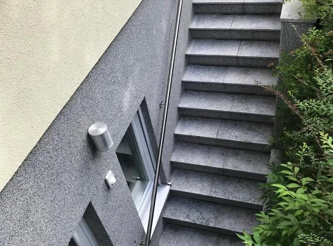 Helle Souterrainwohnung Mit Komfort * Monaco di Baviera